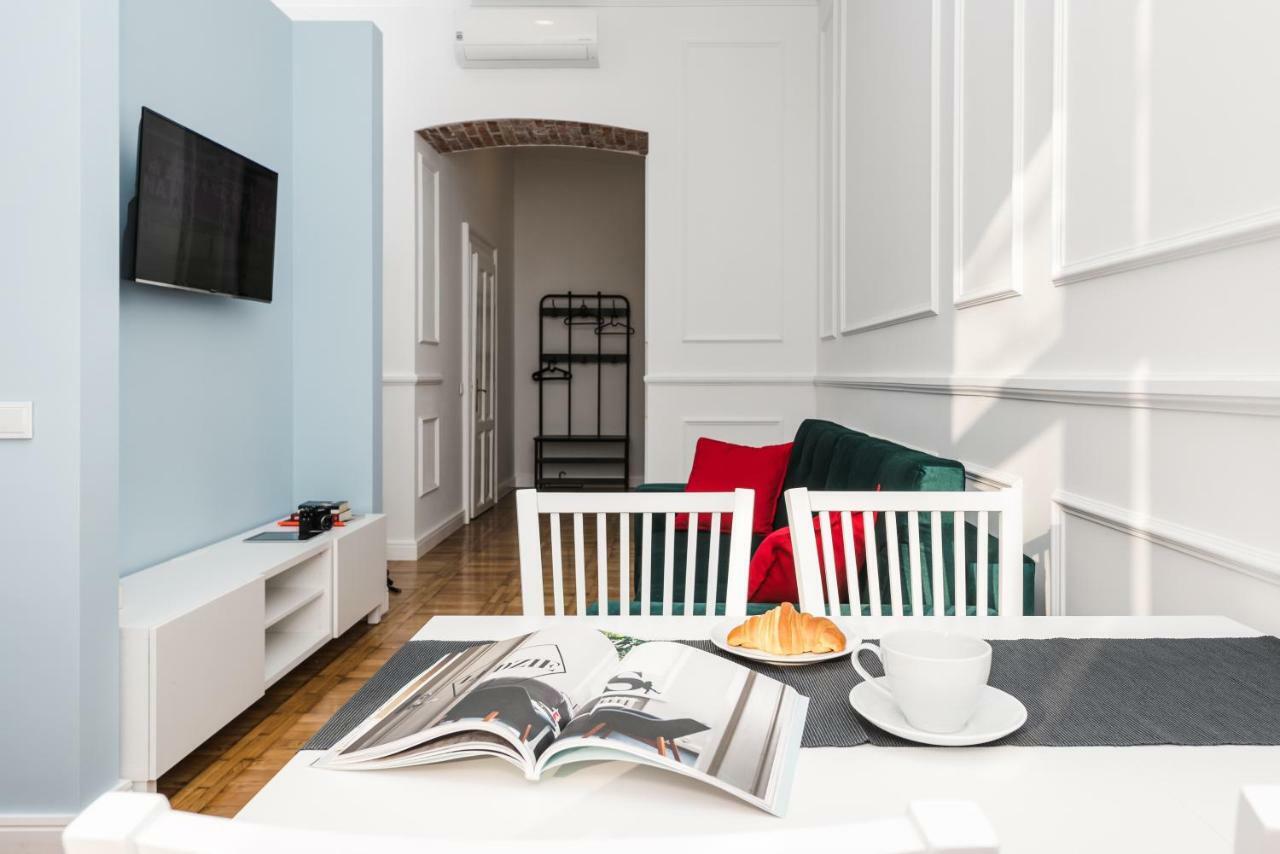 Old Time Apartments Krakow Bagian luar foto