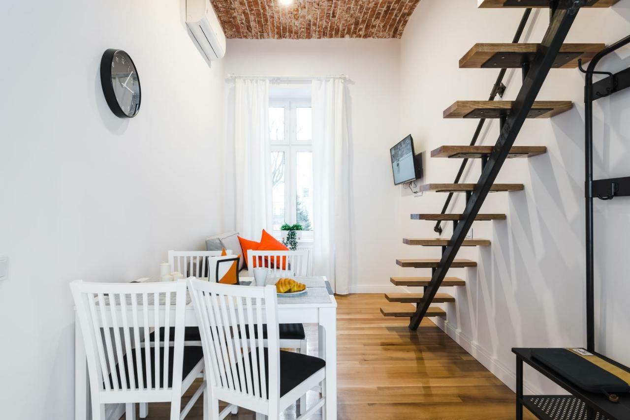 Old Time Apartments Krakow Bagian luar foto