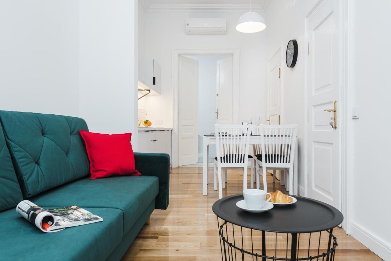 Old Time Apartments Krakow Bagian luar foto